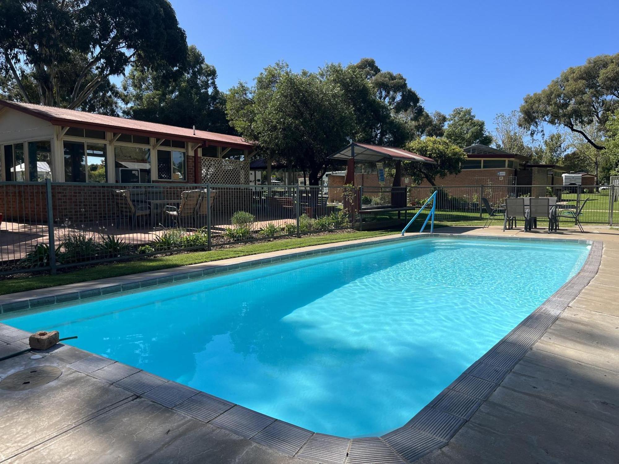 Caravan And Tourist Park 2* Young