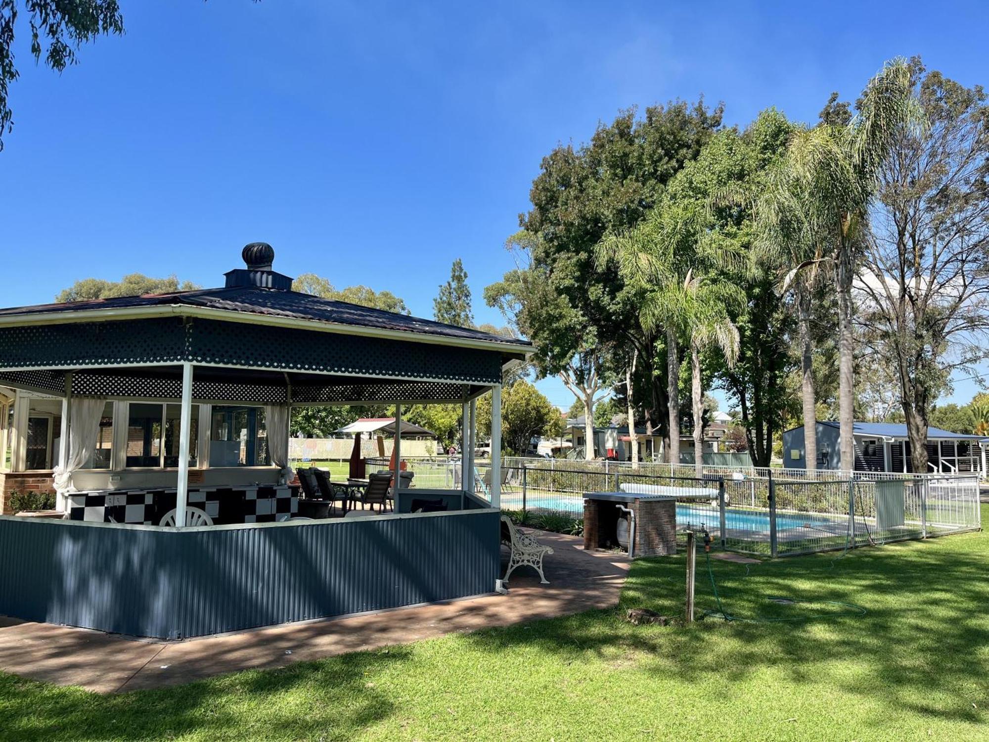 Caravan And Tourist Park Campsite